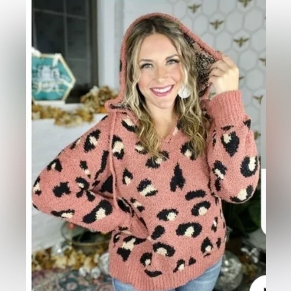 New In Leopard Hooded Sweater - Picture 5 of 5